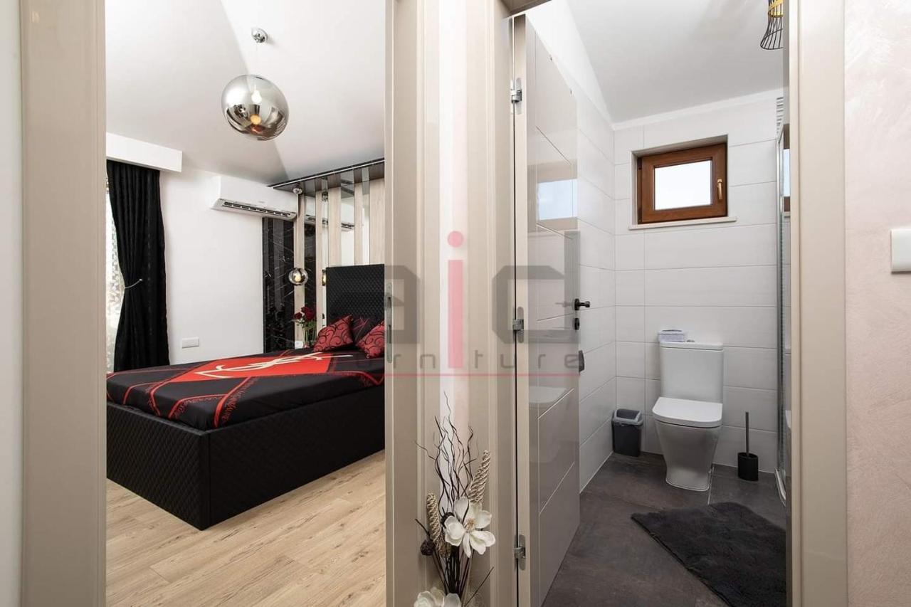 Ferienwohnung PULA PORTA AUREA&Wellness Oasis Exterior foto