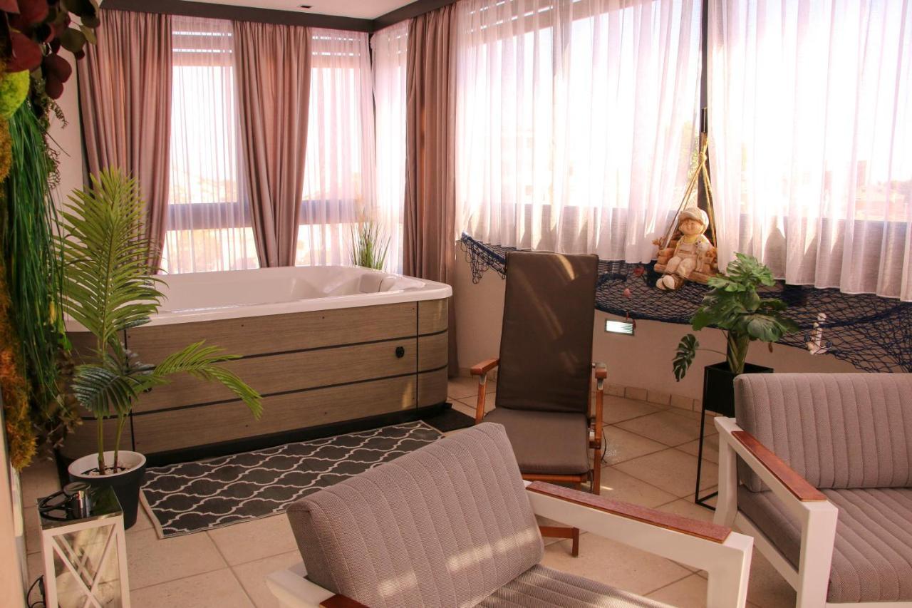 Ferienwohnung PULA PORTA AUREA&Wellness Oasis Exterior foto
